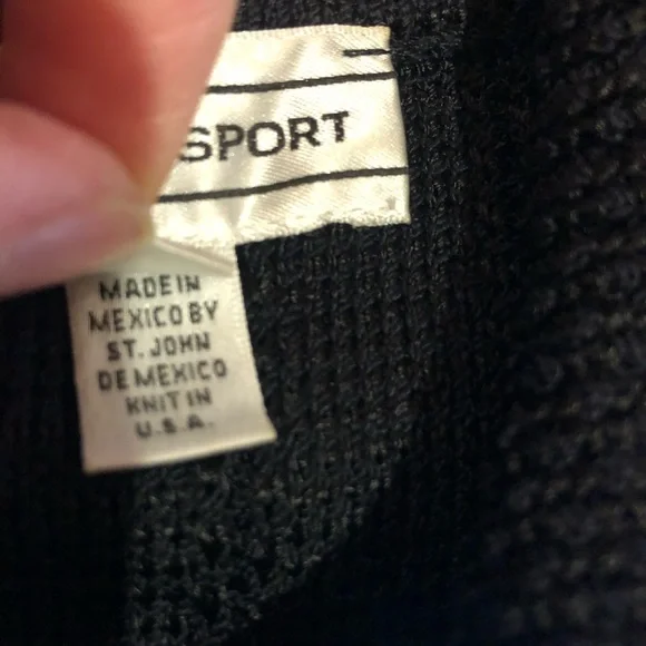 St. John Sport button down collar open knit sweater midilength shirt dre… - Picture 14 of 14